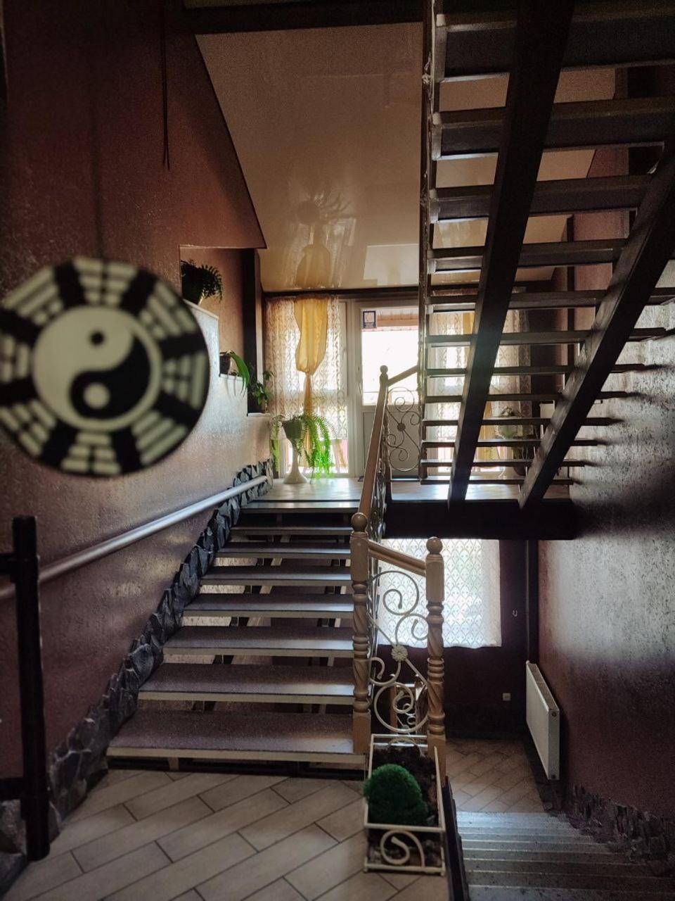 Diamond De Luxe Apartment Kolomyia Bagian luar foto