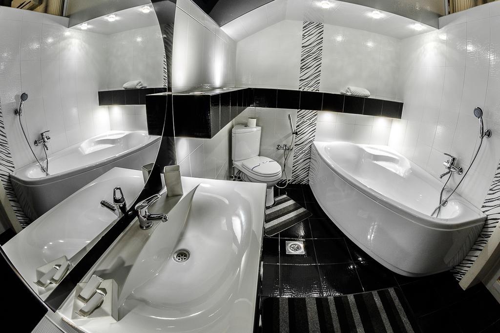 Diamond De Luxe Apartment Kolomyia Bagian luar foto