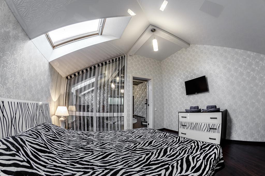 Diamond De Luxe Apartment Kolomyia Bagian luar foto