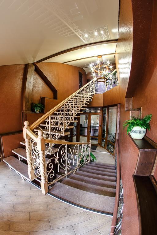 Diamond De Luxe Apartment Kolomyia Bagian luar foto