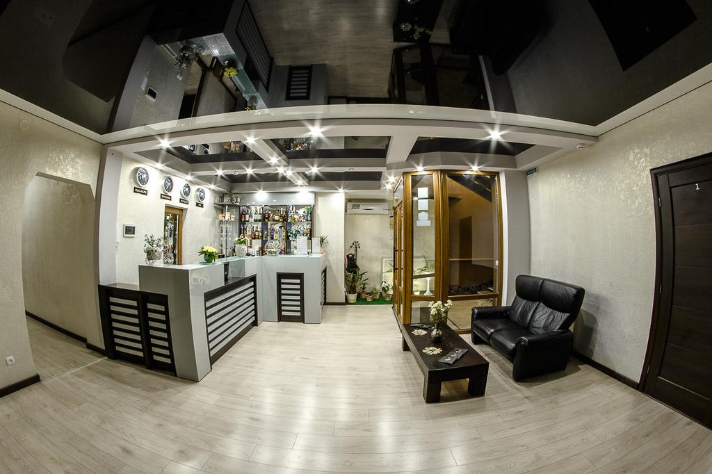 Diamond De Luxe Apartment Kolomyia Bagian luar foto