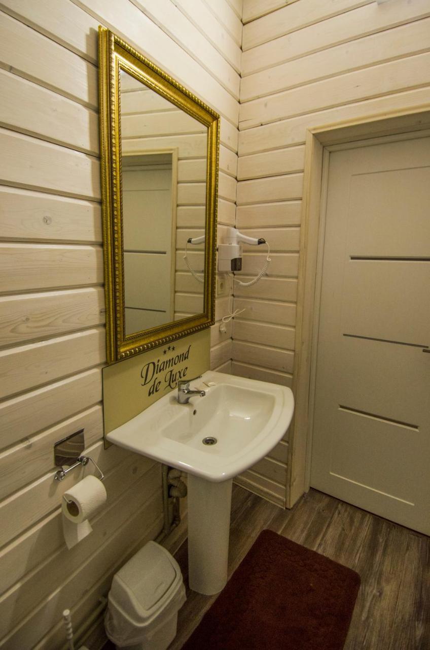 Diamond De Luxe Apartment Kolomyia Bagian luar foto